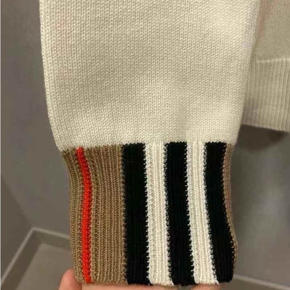 New Burberry Womens Tilda Icon Striped Collar Sweater White Size S $910+ Tax - Picture 5 of 5